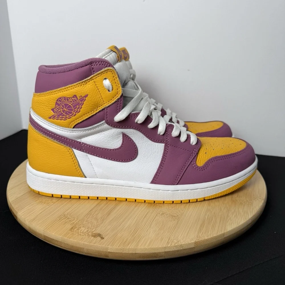 Nike pre owned